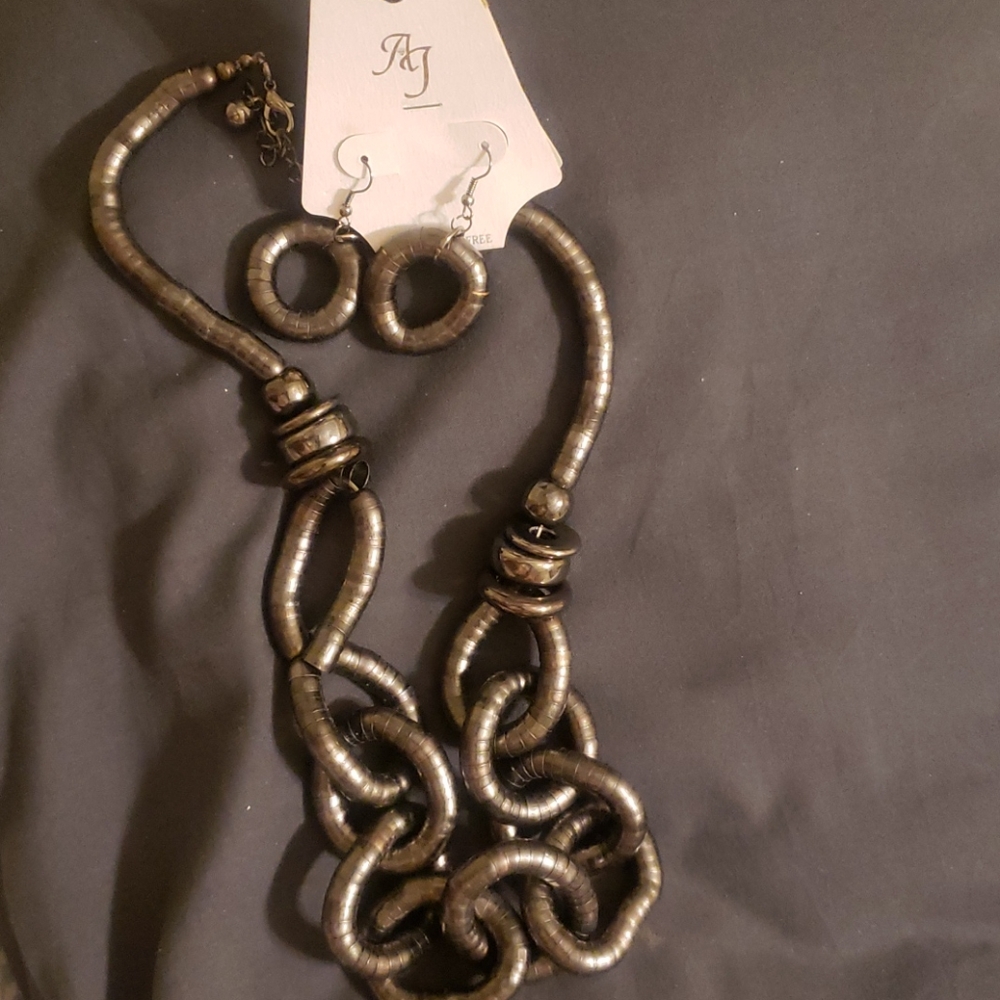 Charcoal Grey Necklace Set